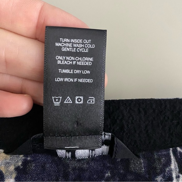 Ali Miles 3/4 Sleeve Button Front Swing Tunic Top 2X Black Beige Mixed Print - Picture 7 of 8